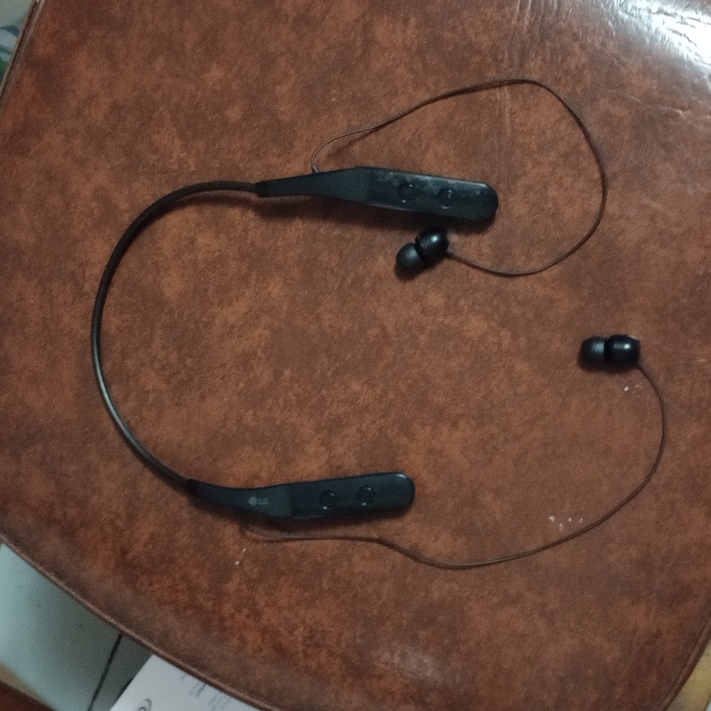 LG headset Bluetooth